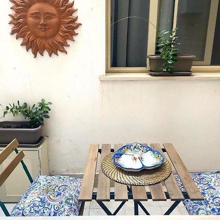 Apartment Alfonzetti-5 Min Walk To Central Train And Bus Station Catânia Exterior foto